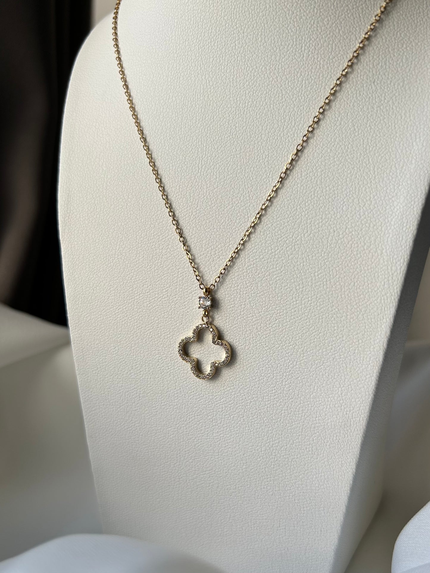 Collier Aunie