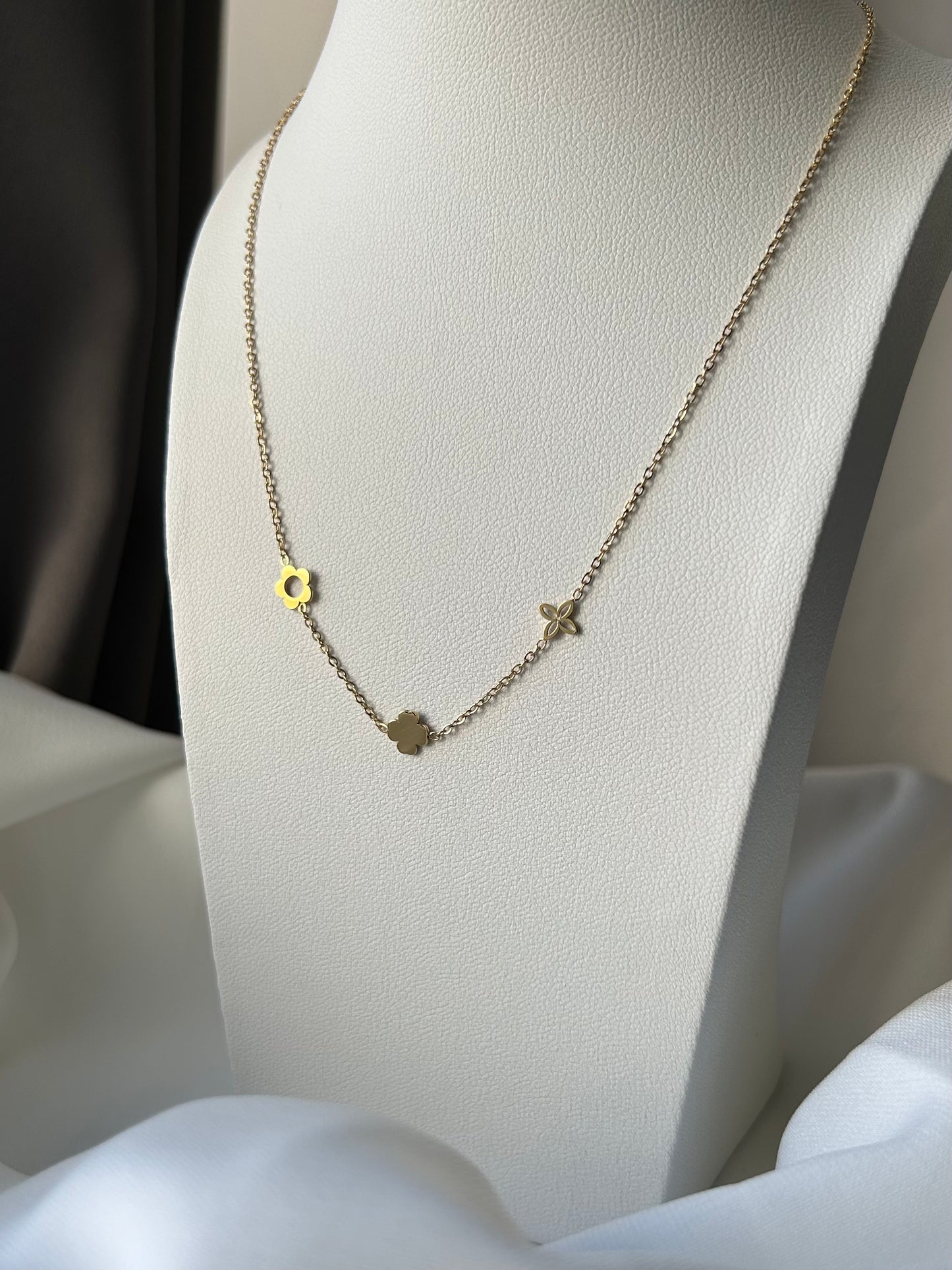 Collier Kira
