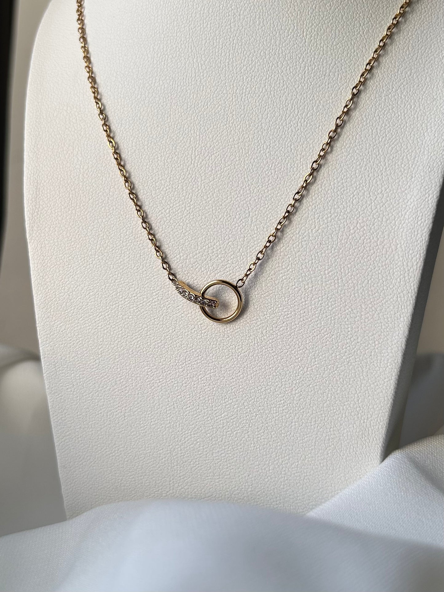 Collier Loly