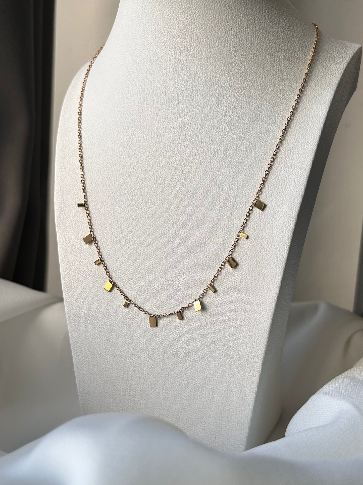 Collier Axel