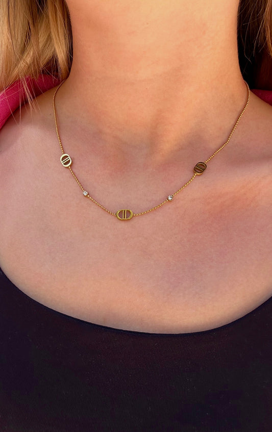 Collier Sidney
