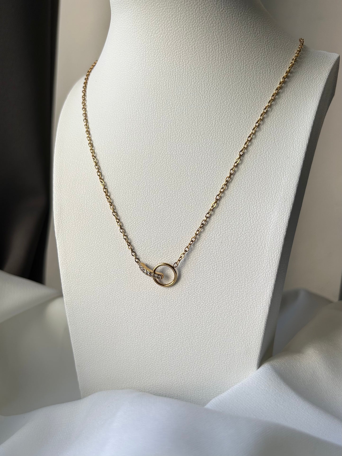 Collier Loly